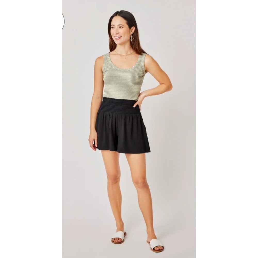 NEW Carve Designs Leah Short Black Smocked High Rise Shorts Women Size Small